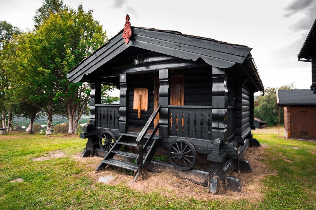 Ljoshaugen Camping Hotel Dombas Exterior photo